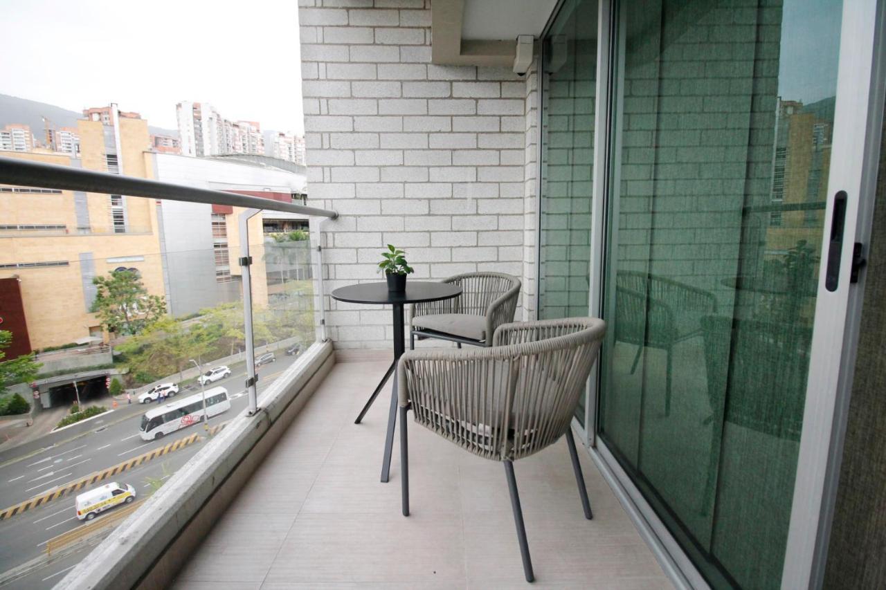 Estelar Apartamentos Medellín Esterno foto