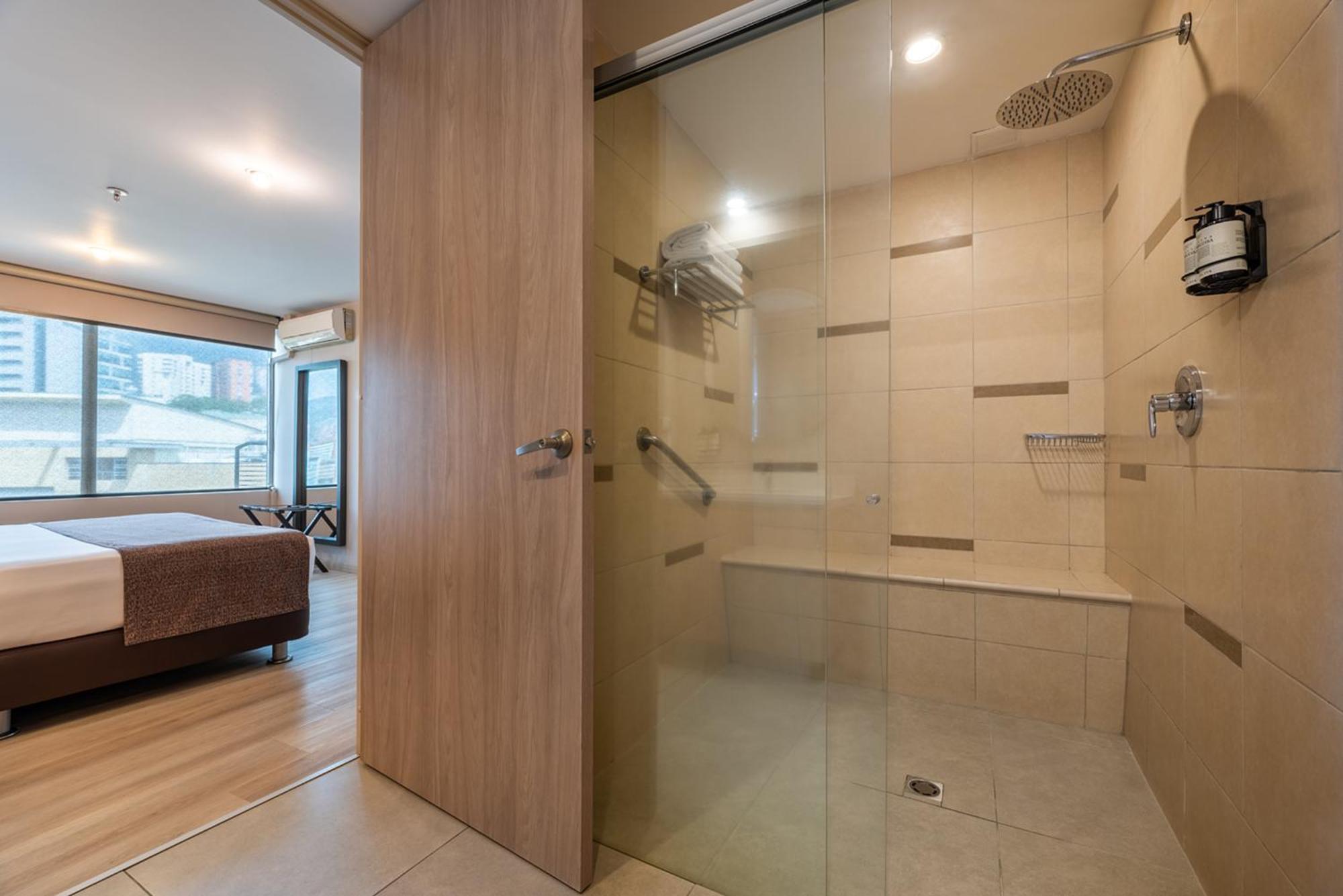 Estelar Apartamentos Medellín Esterno foto